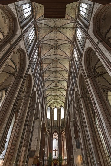 Ceiling vaults with altar room