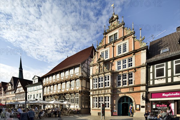 Stiftsherrenhaus and Leisthaus