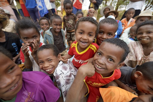 Children in village near Tsiroanomandidy region Bongolava