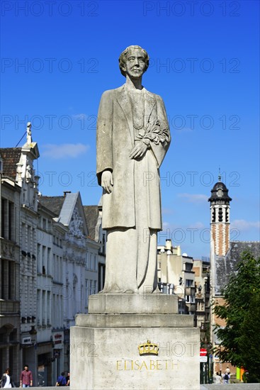 Queen Elisabeth statue