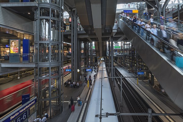 Basement escalator and glass elevator for long-distance and regional traffic