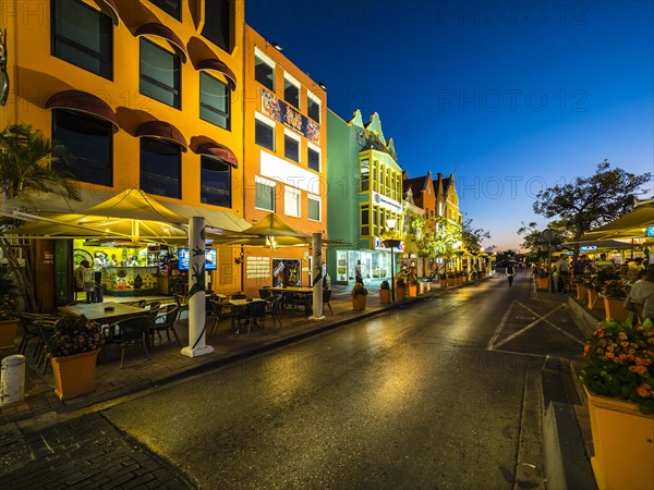 Trade arcade on the waterfront