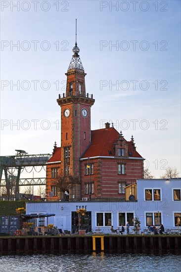 Altes Hafenamt with gastronomy