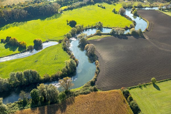 Lippe Maander on the city border between Werne and Bergkamen