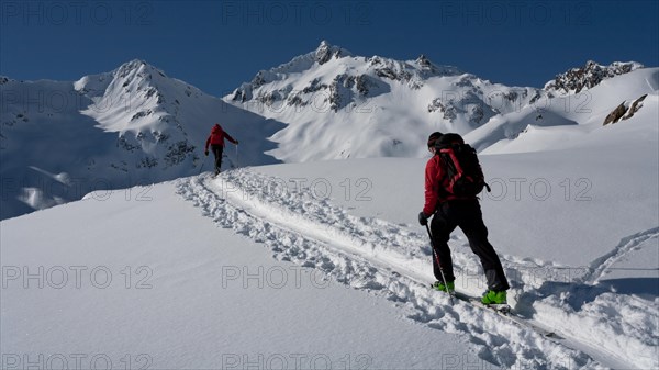 Ski tour