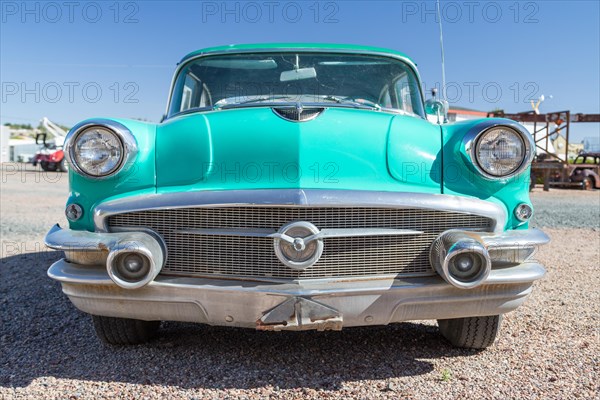 Oldtimer Buick Special 1956 front grill