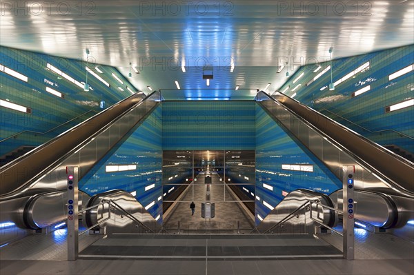 Metro station Uberseequartier