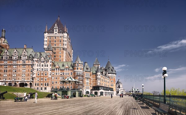 Dufferin terrace boardwalk with Fairmont Le Chateau Frontenac castle