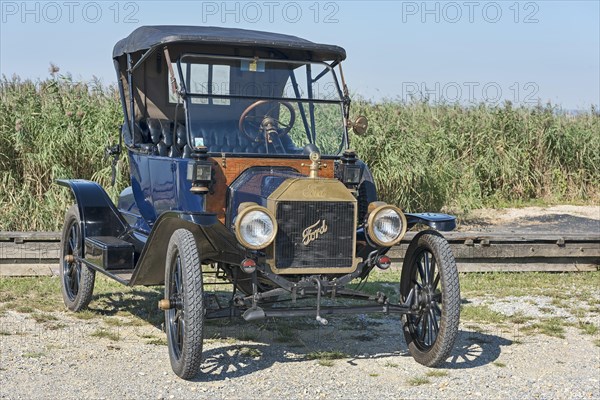 Vintage car