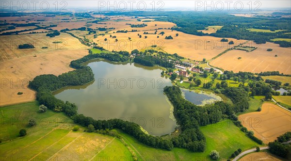 Hotel Schloss Ulrichshusen and Lake Ulrichshuser See