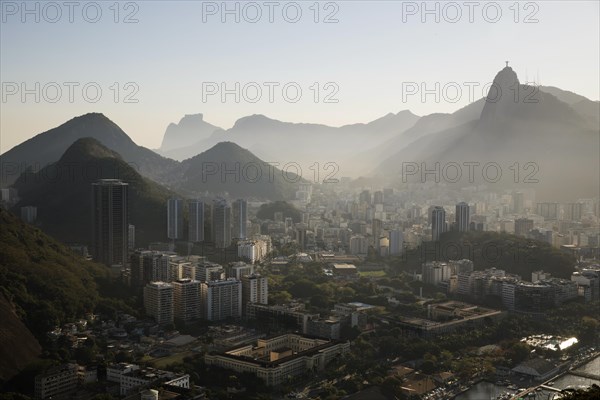 View from the Sugar Loaf Mountain to the city and surrounding countryside in the evening light