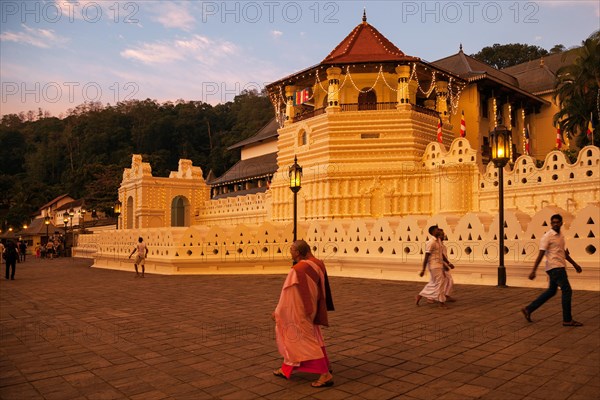 Temple of the Sacred Tooth Relic