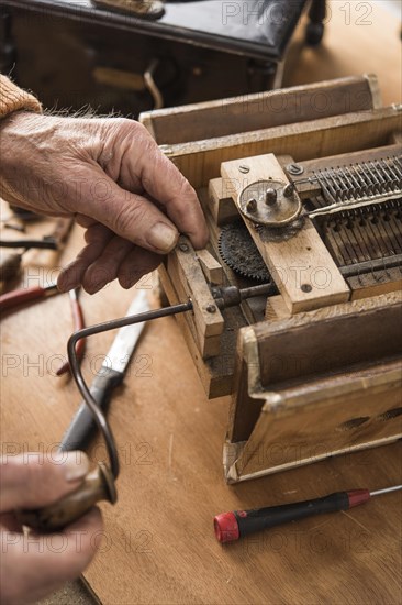 Barrel organ