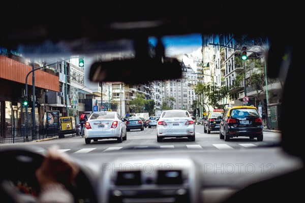 Taxi ride through the rush-hour traffic of Buenos Aires