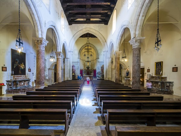 Interior of San Nicolo Cathedral
