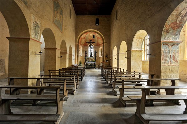 Middle nave with medieval frescos