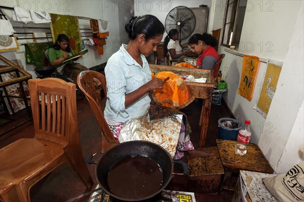 Batik crafting