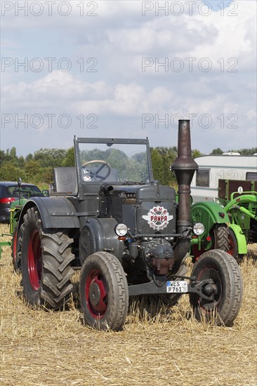 Pampa Bulldog Tractor