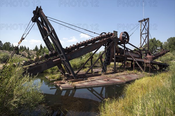 Old equipment for gold prospecting