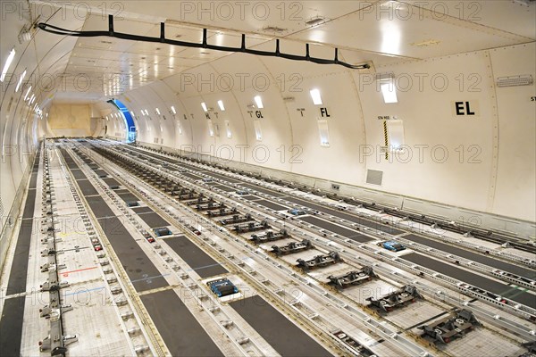 Empty cargo compartment