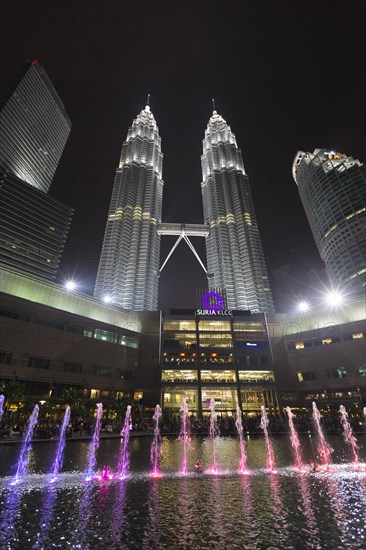 KLCC Lake Symphony Water Fountain Show