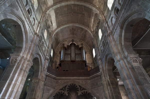 Organ gallery in Cathedral of Saint Lazarus