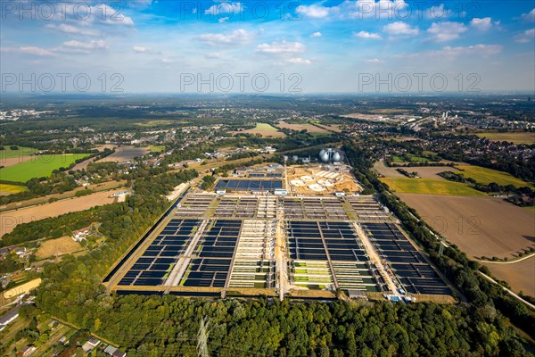 Emscher sewage treatment plant with sedimentation tank