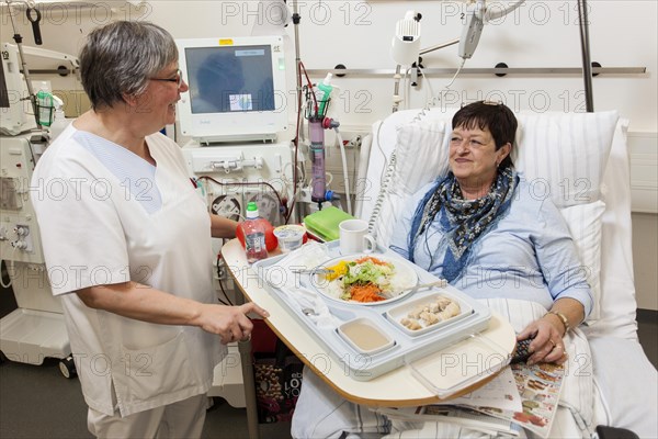 Outpatient dialysis