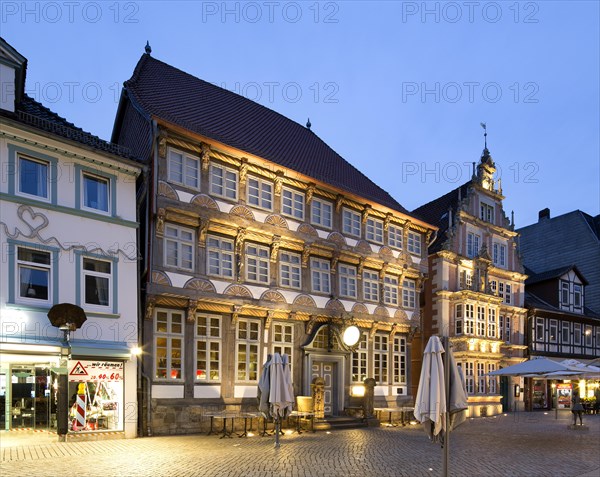 Stiftsherrenhaus and Leisthaus