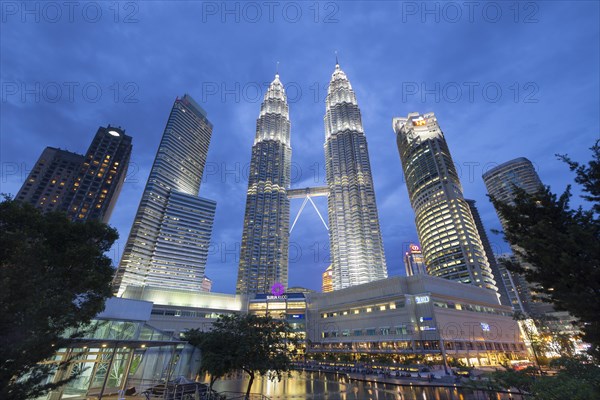 Petronas twin towers at dusk