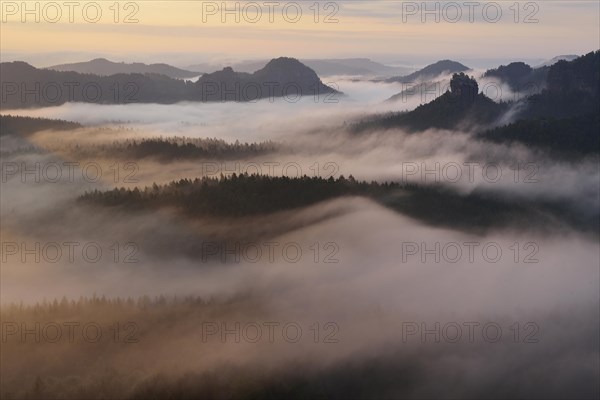 View from Kleiner Winterberg to Hinteres Raubschloss or Winterstein and Lorenzsteine