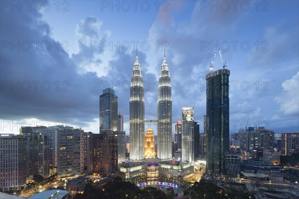 Petronas twin towers at dusk