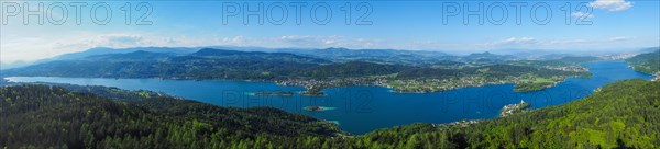 View from Pyramidenkogel to Lake Worth