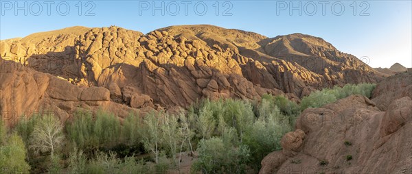 Pattes Des Singes Rock Formation