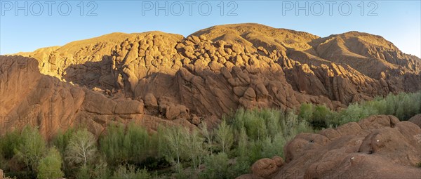 Pattes Des Singes Rock Formation