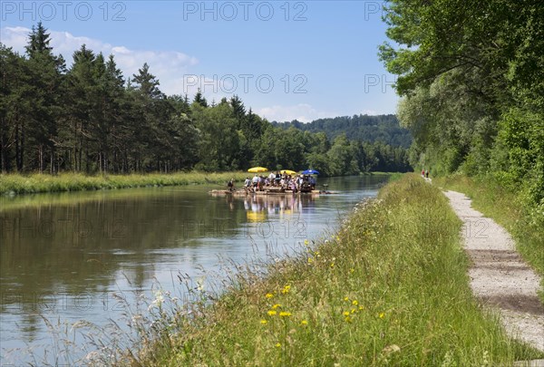 Raft on the Isar Canal