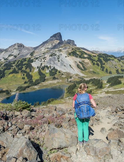 Hiker on hiking trail Panorama Ridge