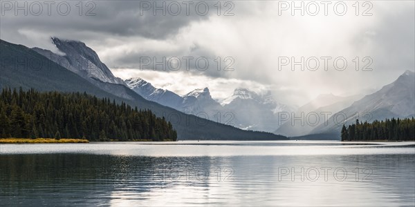 Maligne Lake