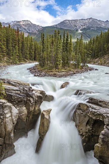 Waterfall Sunwapta Falls