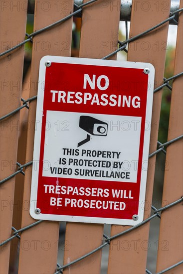 Sign No Trespassing