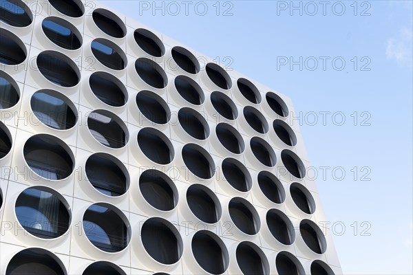 Modern facade with lace pattern