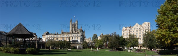 Parade Gardens with view to Bath Abbey