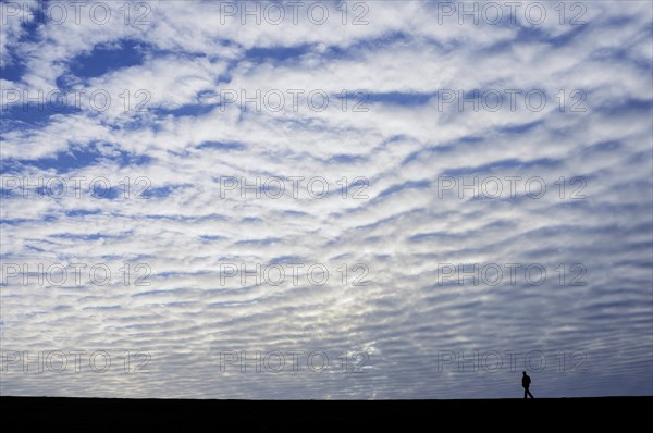 Stripy cloud formation