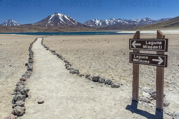 Guide to the lagoon