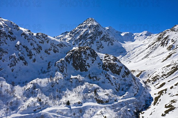 Summit Pointe des Lacerandes at the Great St. Bernhard Pass