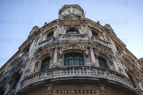 Facade of the hotel Raquel in Old Havana