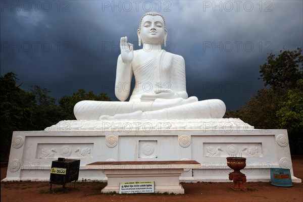 Buddha statue