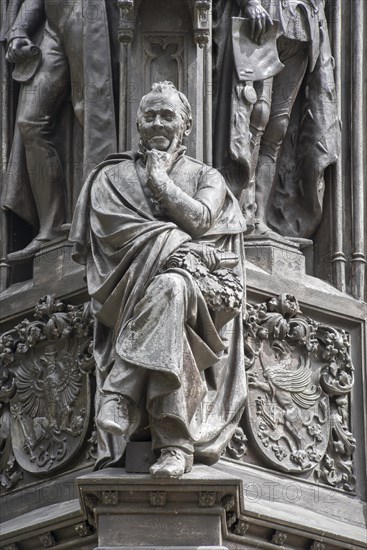 Statue Ernst Moritz Arndt
