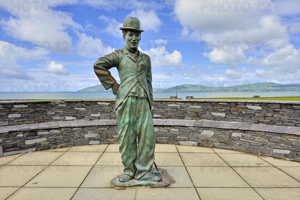 Bronze statue of Charlie Chaplin