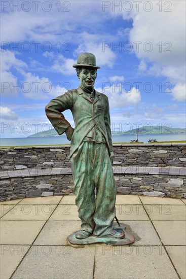 Bronze statue of Charlie Chaplin